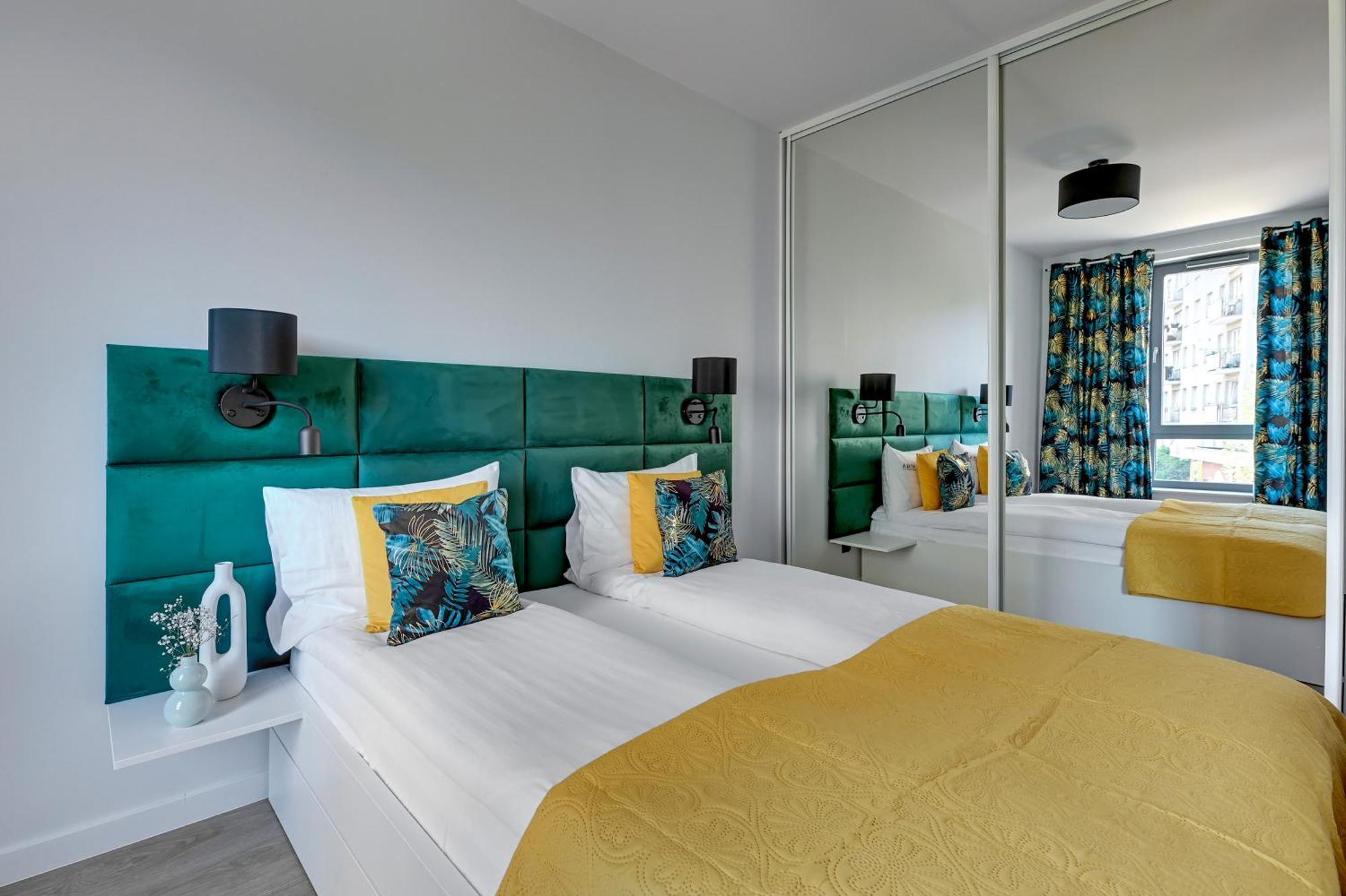 Scala 60K City Center Apartments With Parking By Lion Apartments غدانسك المظهر الخارجي الصورة