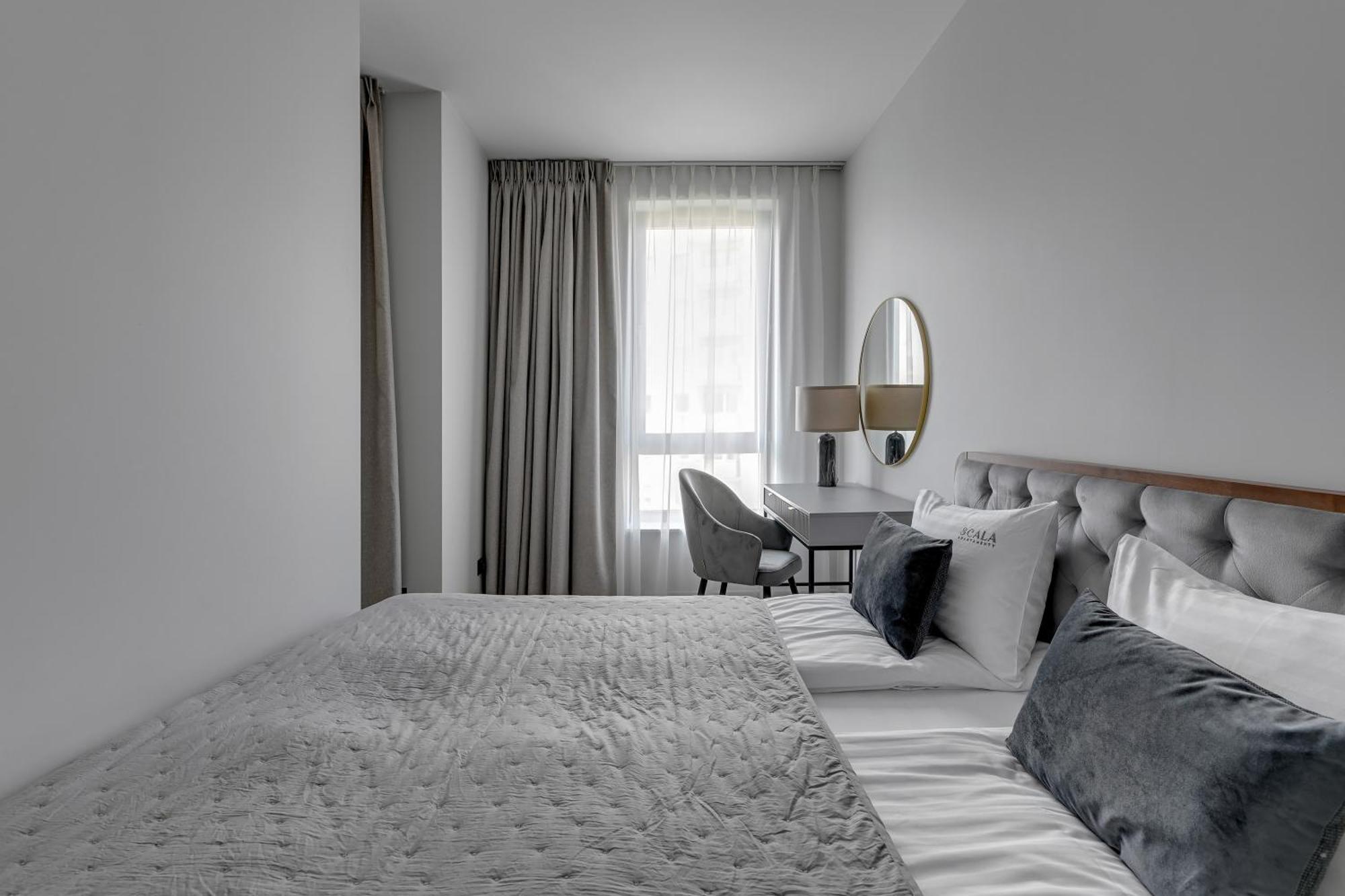 Scala 60K City Center Apartments With Parking By Lion Apartments غدانسك المظهر الخارجي الصورة